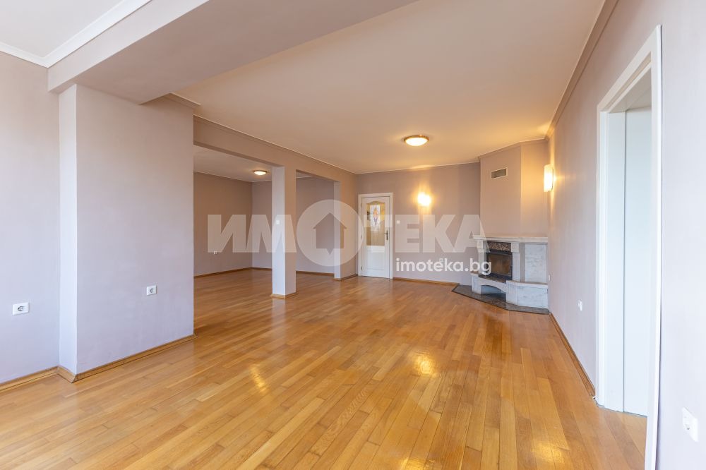 Продава 3-СТАЕН, гр. Варна, ВИНС-Червен площад, снимка 3 - Апартаменти - 55689231