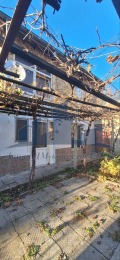 Продава КЪЩА, гр. Нови пазар, област Шумен, снимка 6