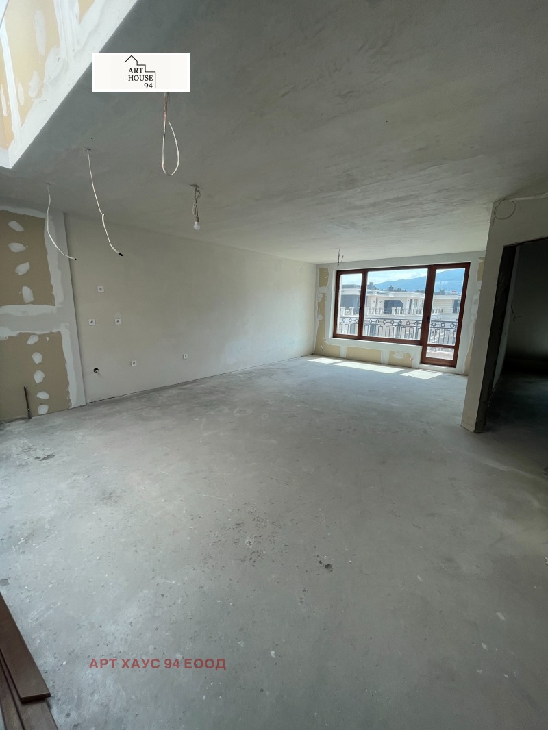 De vânzare  3 dormitoare Sofia , Crâstova vada , 139 mp | 49383432 - imagine [11]