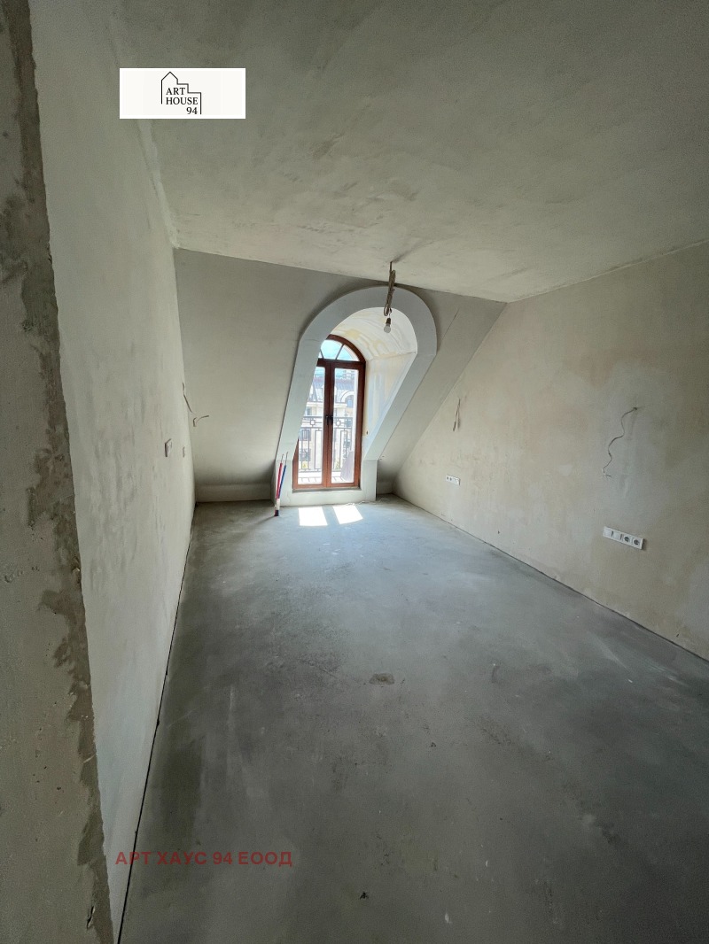 De vânzare  3 dormitoare Sofia , Crâstova vada , 139 mp | 49383432 - imagine [7]