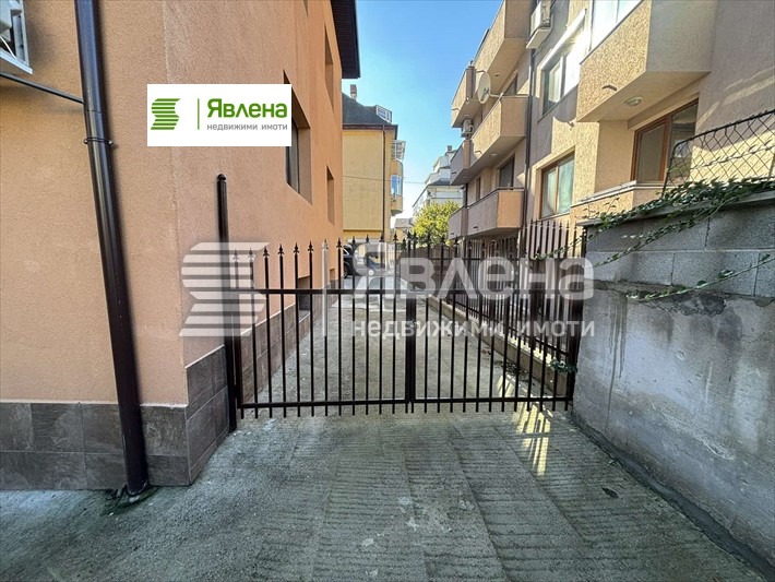 Продава КЪЩА, гр. София, Редута, снимка 3 - Къщи - 54768657
