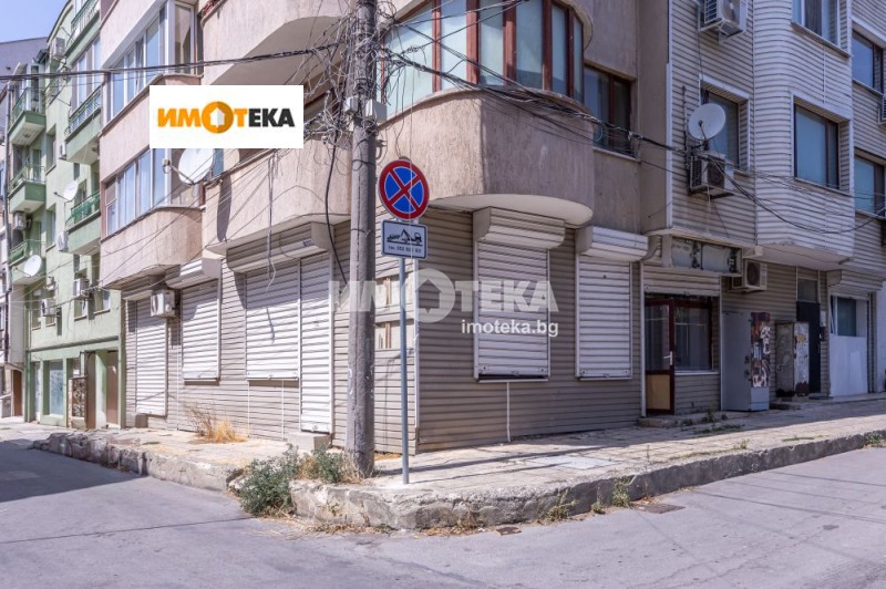 Продава  Магазин, град Варна, Погреби •  114 900 EUR • ID 52508335 — holmes.bg - [1] 