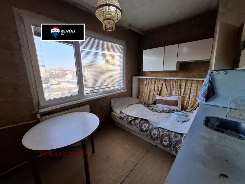 Продава 2-СТАЕН, гр. София, Толстой