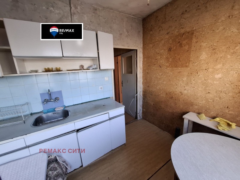 Продава 2-СТАЕН, гр. София, Толстой, снимка 2 - Апартаменти - 53171289