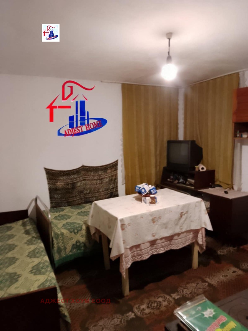 Продава КЪЩА, гр. Шумен, Мътница, снимка 2 - Къщи - 53069931