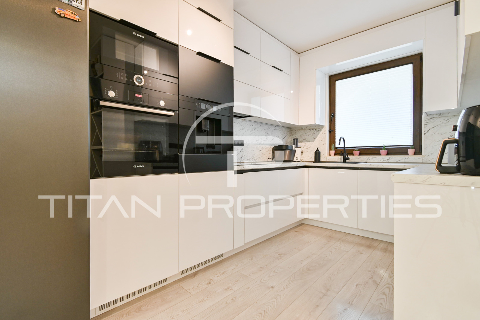 Продава КЪЩА, гр. София, м-т Детски град, снимка 4 - Къщи - 55616307