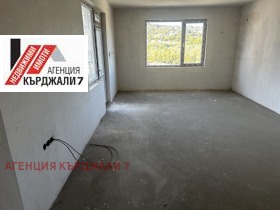 Продава 2-стаен град Кърджали Възрожденци - [1] 