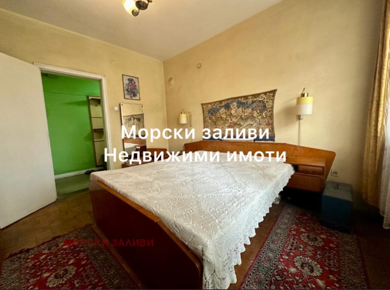 Продава  3-стаен град Бургас , Център , 88 кв.м | 35421792 - изображение [2]