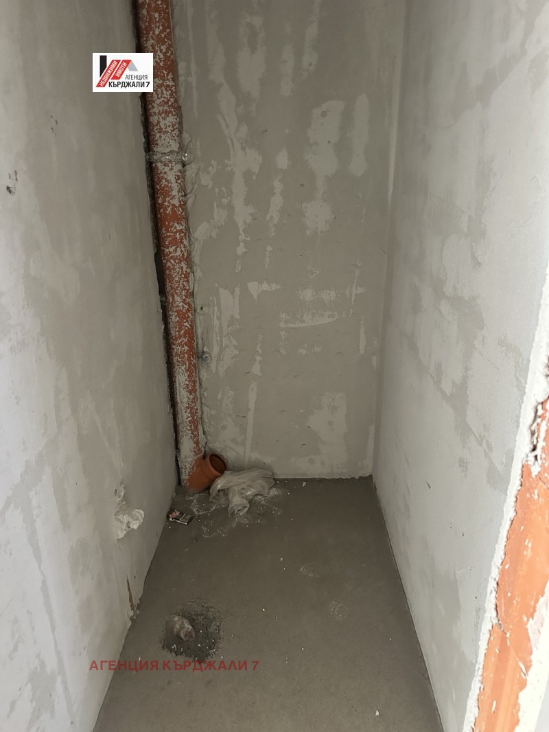 Продава 3-СТАЕН, гр. Кърджали, Възрожденци, снимка 8 - Апартаменти - 53200891