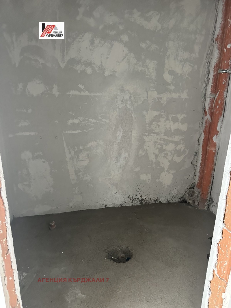 Продава 3-СТАЕН, гр. Кърджали, Възрожденци, снимка 9 - Апартаменти - 53200891