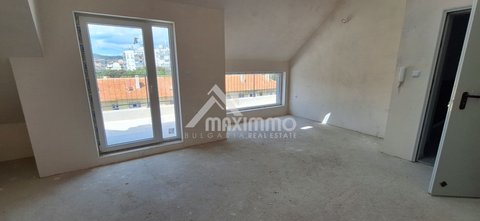 Продава МНОГОСТАЕН, гр. Варна, Колхозен пазар, снимка 2 - Апартаменти - 55010336