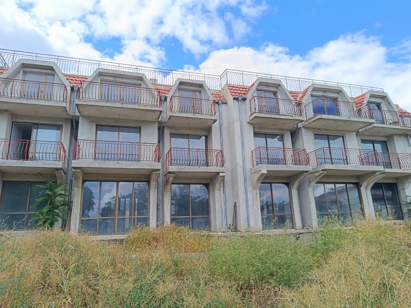 Продава ВИЛА в област Добрич, гр. Балчик - 840 кв.м / 210 000 € » 410 724.30 лв., ДИМИТРОВ ГРУП