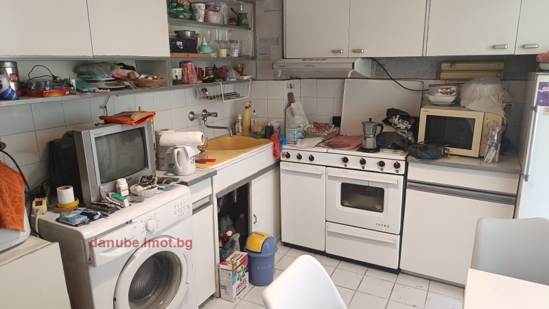 Na sprzedaż  2 sypialnie Ruse , Wazrażdane , 82 mkw | 42158845 - obraz [2]