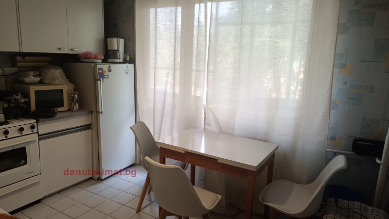 Na sprzedaż  2 sypialnie Ruse , Wazrażdane , 82 mkw | 42158845