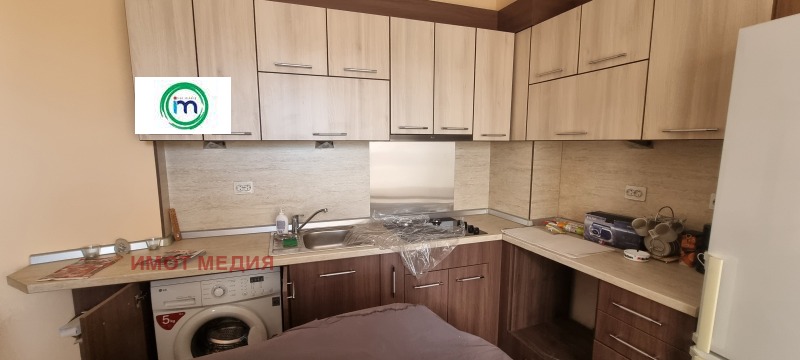 Продава 3-СТАЕН, гр. Пазарджик, Идеален център, снимка 2 - Апартаменти - 53045638