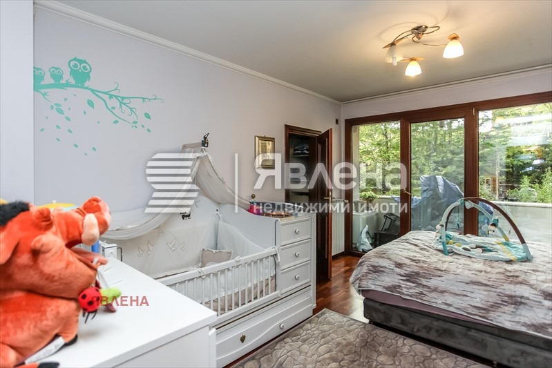 Продава 4-СТАЕН, гр. София, Изток, снимка 8 - Апартаменти - 52945561