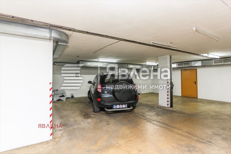 Продава 4-СТАЕН, гр. София, Изток, снимка 13 - Апартаменти - 52945561