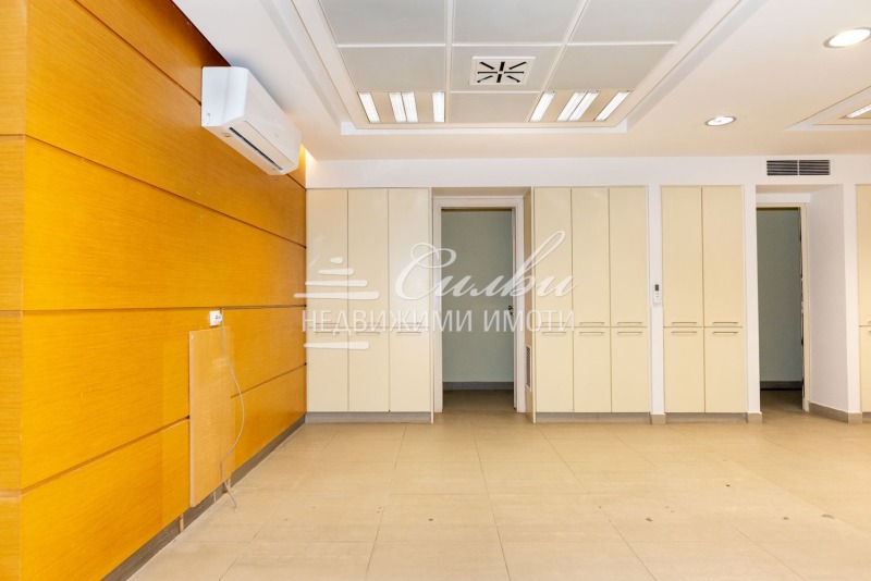 Продава МАГАЗИН, гр. Шумен, Център, снимка 5 - Магазини - 52602598