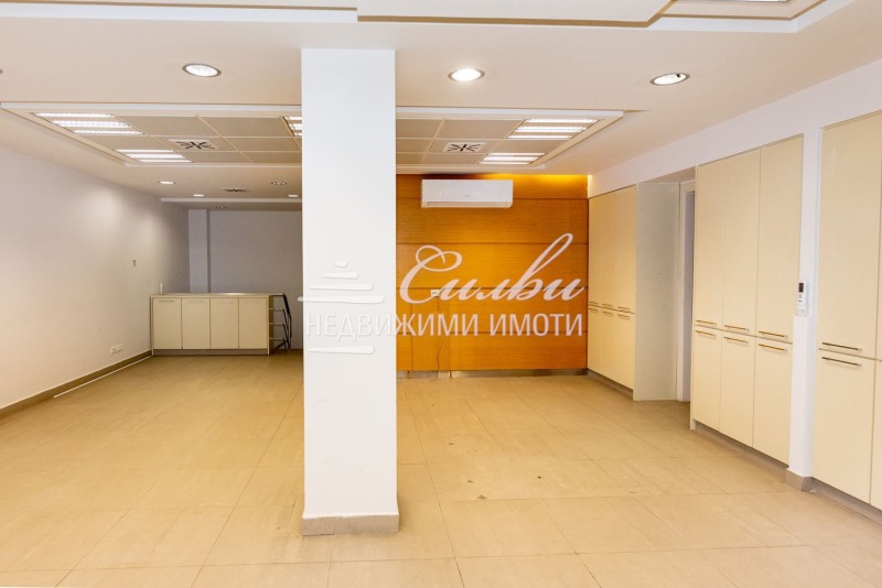 Продава МАГАЗИН, гр. Шумен, Център, снимка 6 - Магазини - 52602598