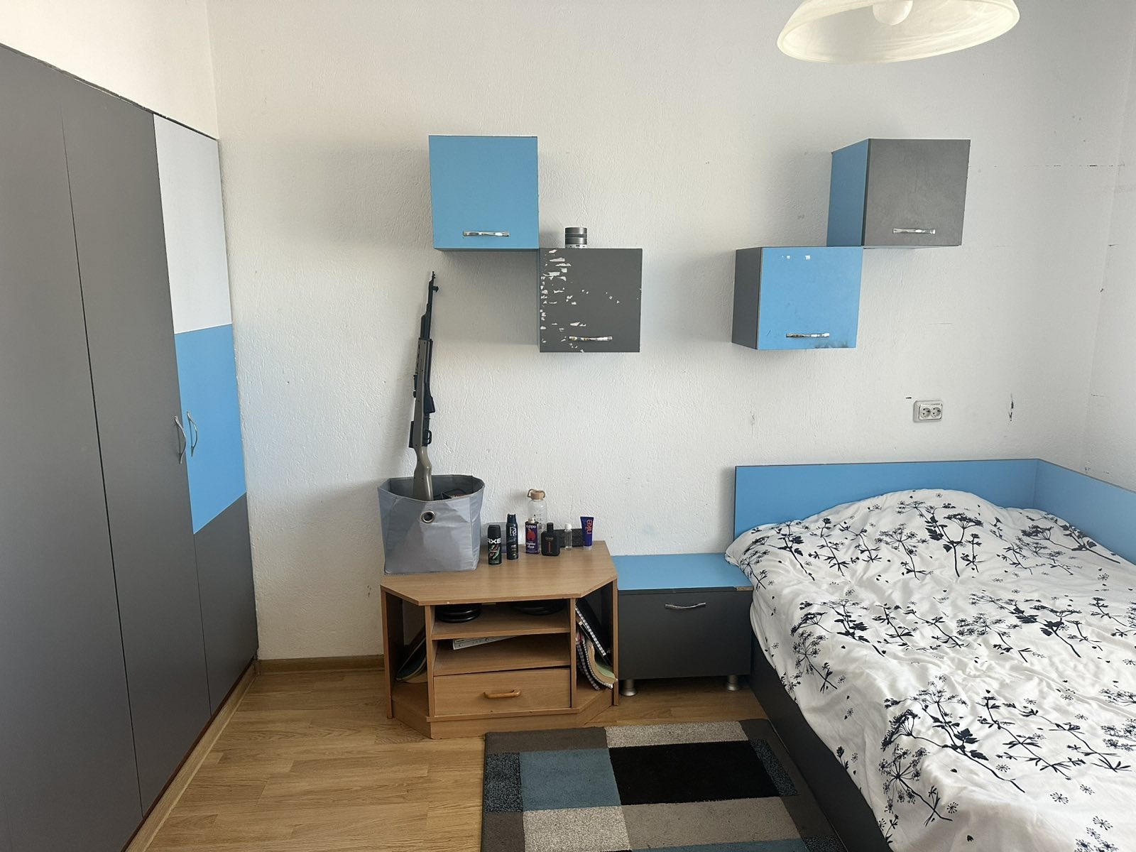 Продава ЕТАЖ ОТ КЪЩА, гр. Кърджали, Байкал, снимка 5 - Етаж от къща - 55400204