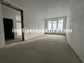 1 Schlafzimmer Kjutschuk Parisch, Plowdiw