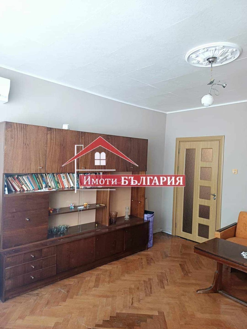 Продава 2-СТАЕН, гр. Карлово, област Пловдив, снимка 2 - Aпартаменти - 45333656