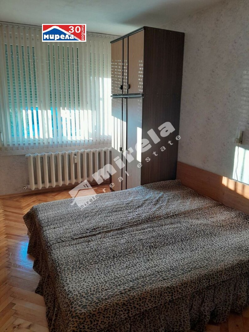 Myytävänä  1 makuuhuone Veliko Tarnovo , Kolju Fitšeto , 63 neliömetriä | 60105681 - kuva [4]
