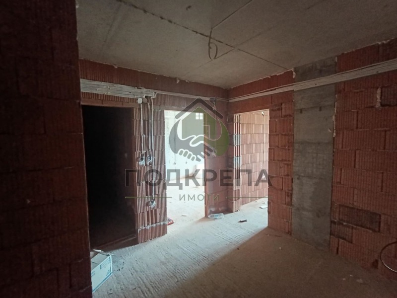На продаж  2 спальні Пловдив , Прослав , 97 кв.м | 40025387 - зображення [12]