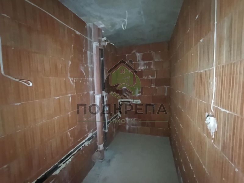 На продаж  2 спальні Пловдив , Прослав , 97 кв.м | 40025387 - зображення [11]