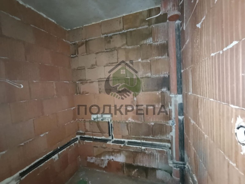 На продаж  2 спальні Пловдив , Прослав , 97 кв.м | 40025387 - зображення [13]