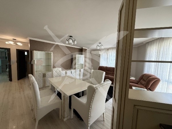 Продава 4-СТАЕН, гр. Бургас, Център, снимка 3 - Апартаменти - 52798350