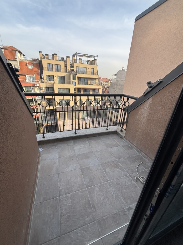 Продава МНОГОСТАЕН, гр. София, Център, снимка 7 - Апартаменти - 52986350