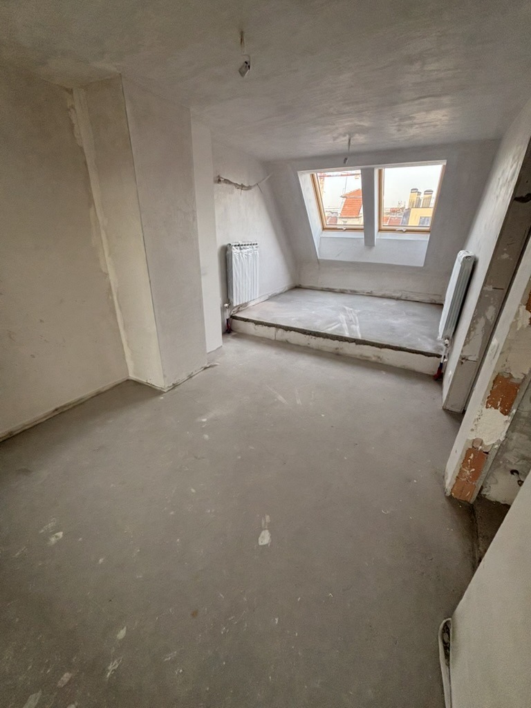 Продава МНОГОСТАЕН, гр. София, Център, снимка 11 - Апартаменти - 52986350