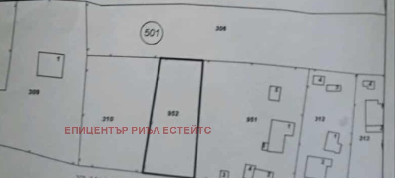 Eladó  Cselekmény Pernik , Bela voda , 710 négyzetméter | 27195306 - kép [2]