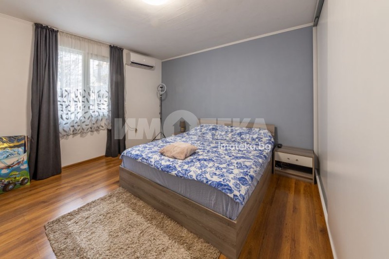 Продава  3-стаен град Варна , Лятно кино Тракия , 95 кв.м | 44190250 - изображение [3]