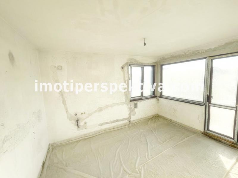 For Sale  3+ bedroom Plovdiv , Kyuchuk Parizh , 105 sq.m | 48762593 - image [2]
