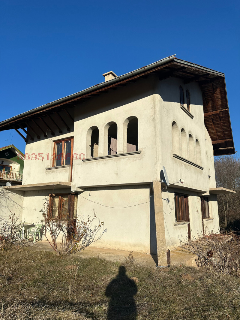 Продава КЪЩА, с. Бегуновци, област Перник, снимка 3 - Къщи - 53347944