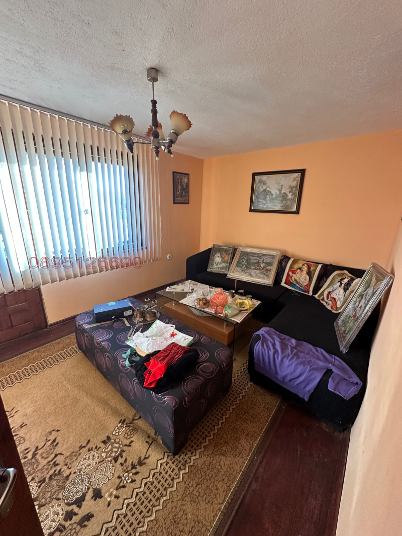 Продава КЪЩА, с. Бегуновци, област Перник, снимка 9 - Къщи - 53347944