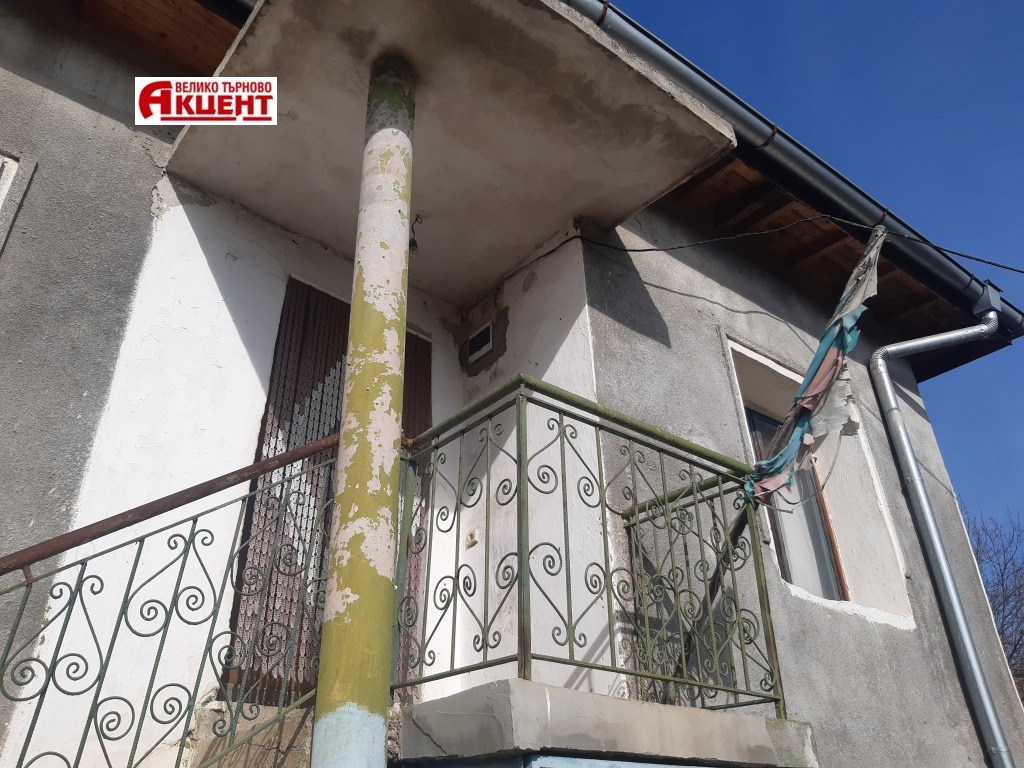 Продава КЪЩА, с. Царевец, област Велико Търново, снимка 2 - Къщи - 44507914