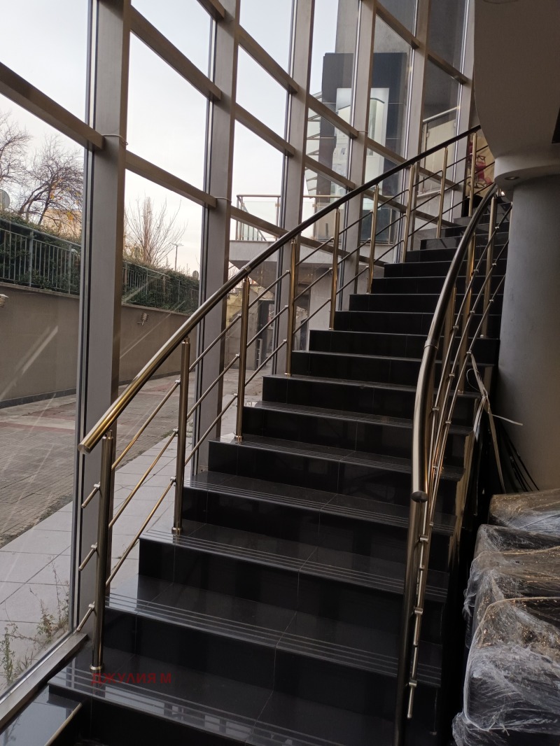 Продава ОФИС, гр. София, Витоша, снимка 2 - Офиси - 53327945