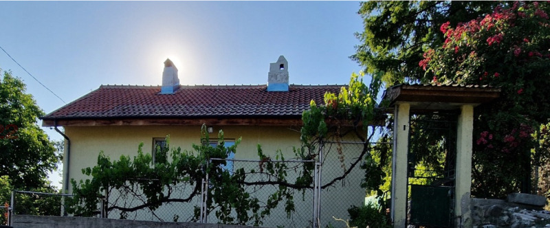 Продава КЪЩА, с. Извор, област Пловдив, снимка 4 - Къщи - 52386488