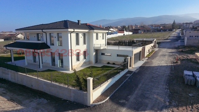 Продава КЪЩА, с. Белащица, област Пловдив, снимка 15 - Къщи - 53450325