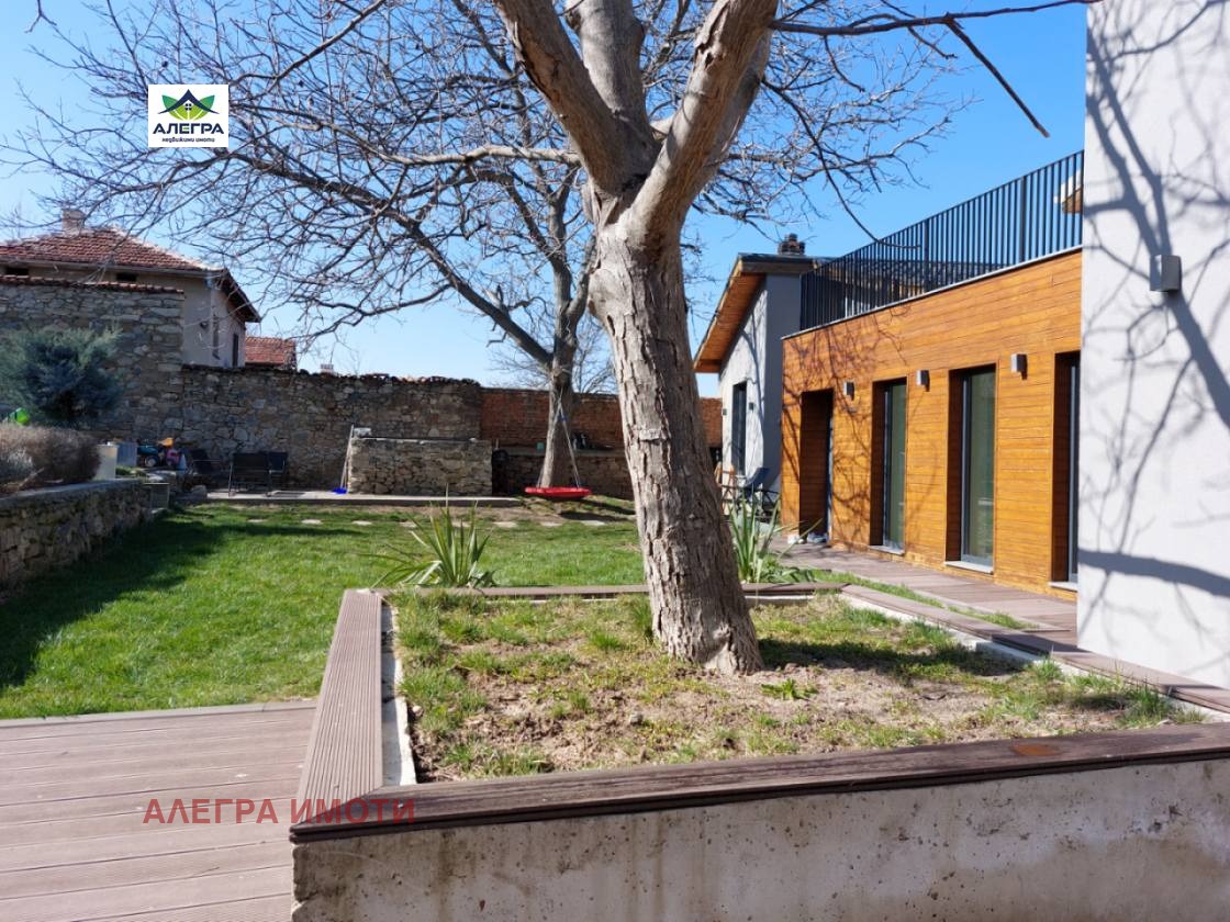 Продава КЪЩА, с. Славовица, област Пазарджик, снимка 2 - Къщи - 53901343