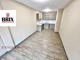 Продава 2-стаен град Русе Широк център - [1] 