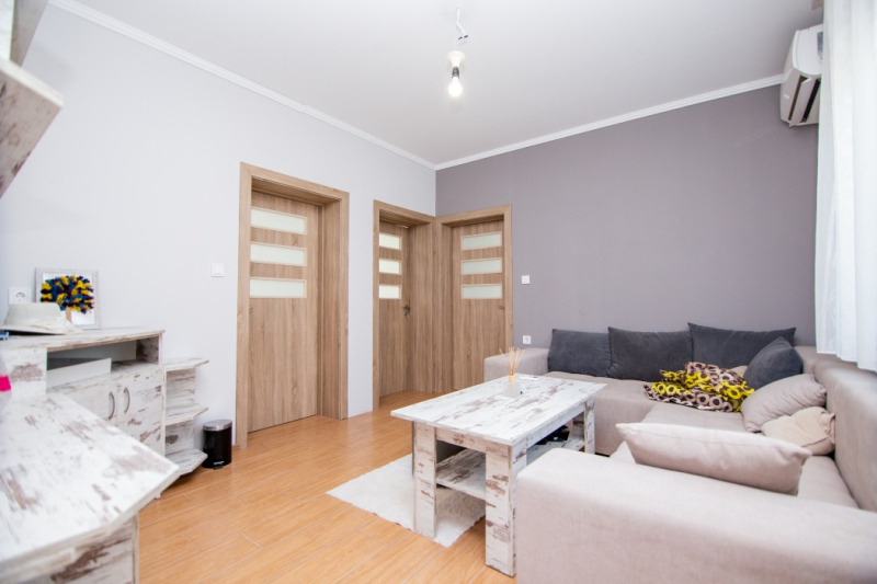 Продава КЪЩА, гр. София, Център, снимка 7 - Къщи - 54607507