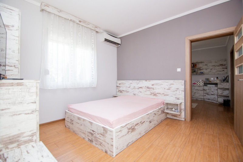 Продава КЪЩА, гр. София, Център, снимка 10 - Къщи - 54607507