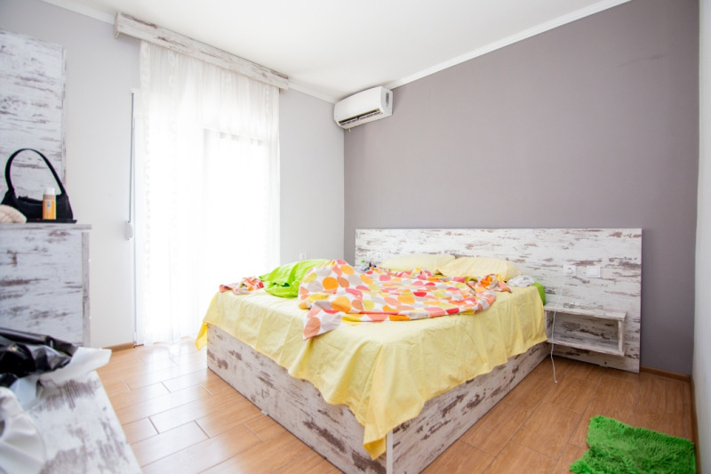Продава КЪЩА, гр. София, Център, снимка 12 - Къщи - 54607507