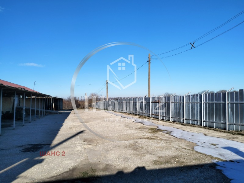 Продава САМОСТОЯТЕЛНА СГРАДА в област Силистра, с. Белица - 7800 кв.м / 750 000 € » 1 466 872.50 лв., ШАНС 2