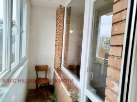 1 quarto Vrabnica 2, Sofia 4