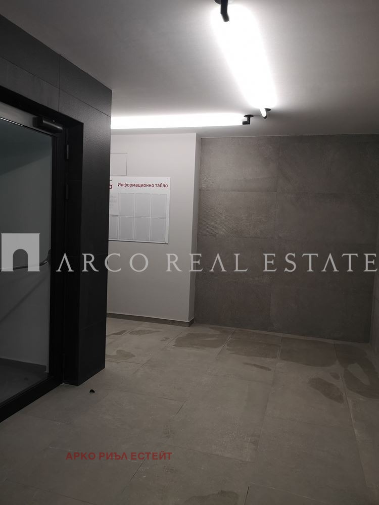 In vendita  2 camere da letto Sofia , Zona B-5-3 , 125 mq | 32751700 - Immagine [17]